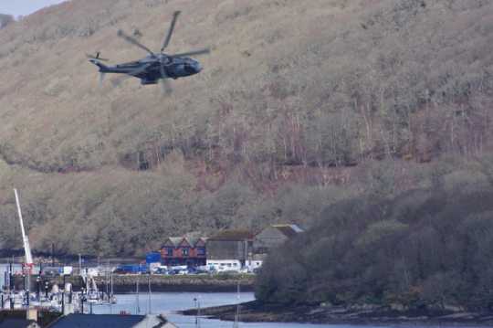 26 March 2021 - 11-50-00
Royal Navy Merlin ZJ122 landed at BRNC and then departed down river with this banked turn near the Higher Ferry.
----------------------------